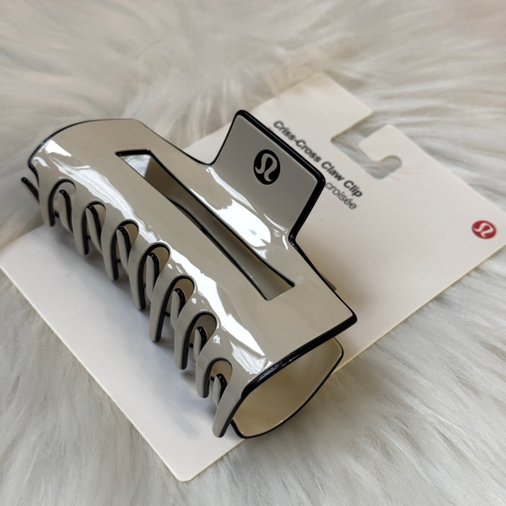 Lululemon Large Claw Hair Clip Beige Color New